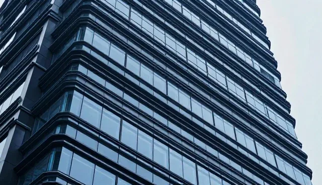 技术团队在互联网平台运营中的软件选型与维护建议